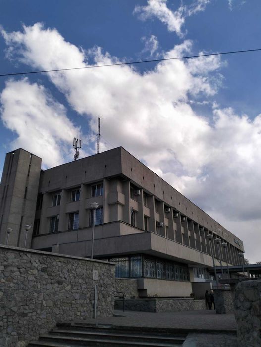 Центральний автовокзал, місто Полтава. ДОСТУПНІ ПЛОЩІ