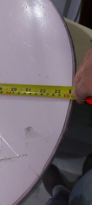 Mesa redonda cor rosa angulo 0.60 x0.60 por 0.80 de altura