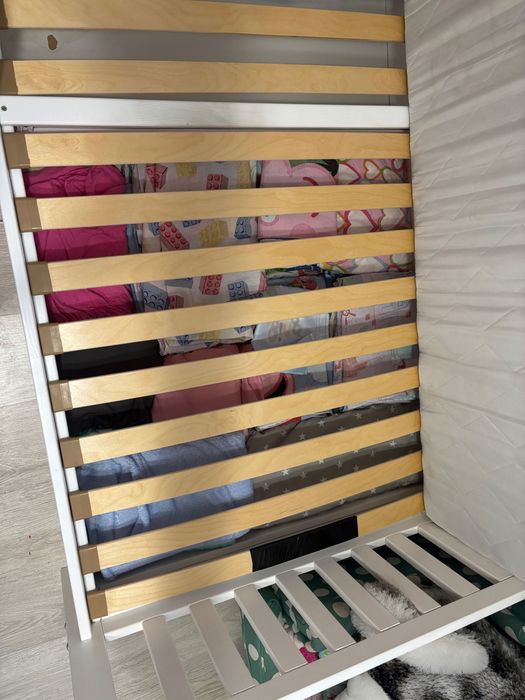 Sprzedam łóżko- domek dla dziecka