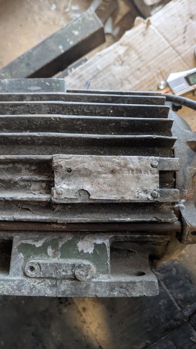 Електродвигун без шильдика