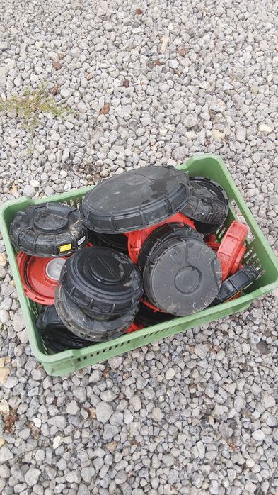 Zakrętki zawory rączki do zbiornika zbiorników mauzer 1000l 600l zbiornik okazja