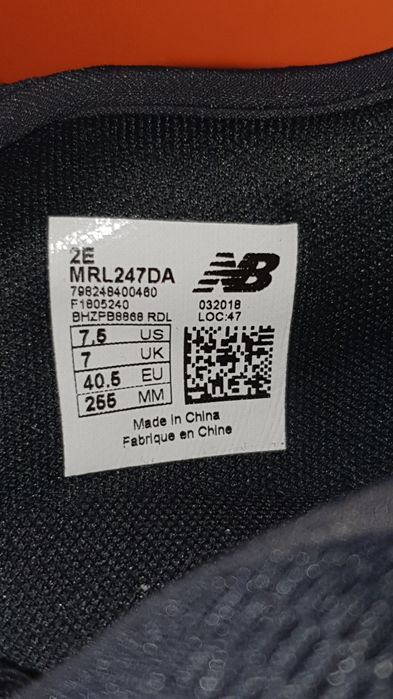 Buty sportowe New Balance czarne rozmiar 40.5