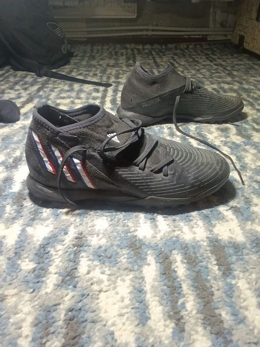 сороконожки Adidas Predator