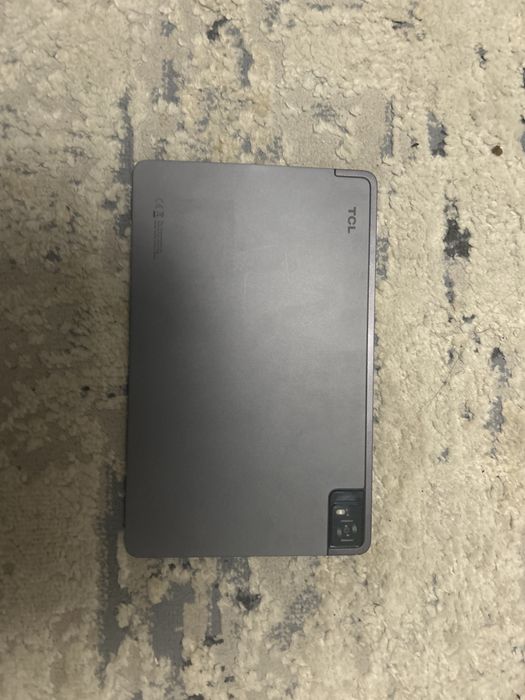 Tablet TCL prawie nowy