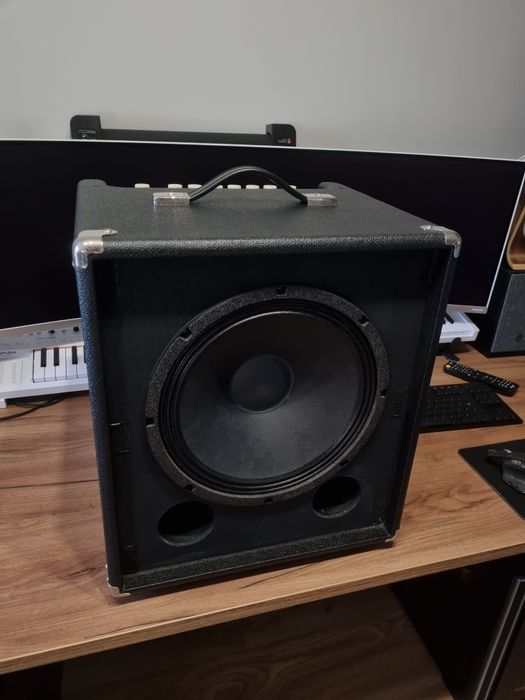 Fender Rumble 100 Wzmacniacz Kombo Basowe