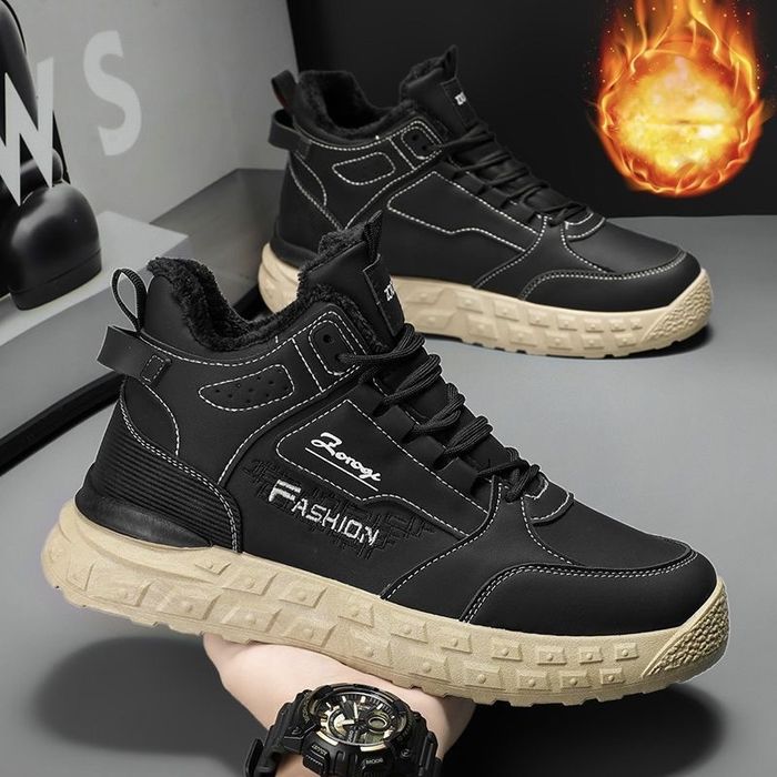 Чоловічі зимні ботинки з хутром 42р, 41р | Мужские зимние кроссовки