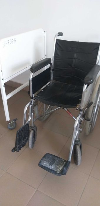 Продам инвалидную каляску