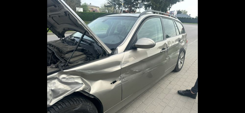 BMW 318i Touring