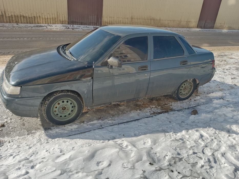 Продам ваз 2110 на