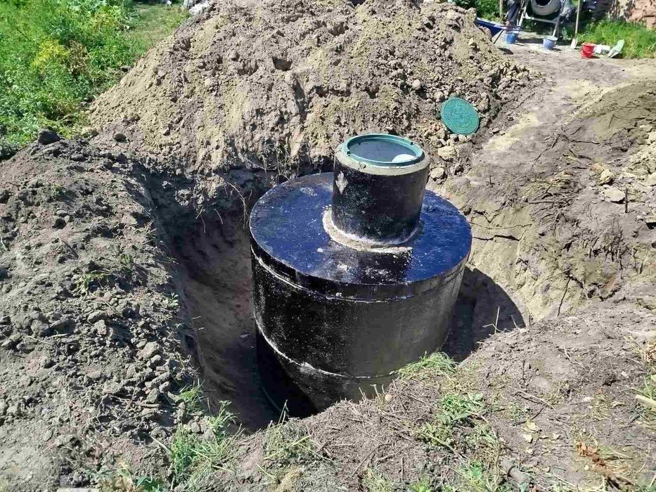 Буріння свердловин, монтаж насосного обладнання, септики, гарантія