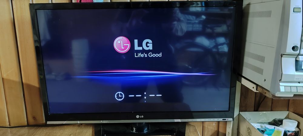 Телевізор - монітор LG 32LS669C,LED FullHD(1920x1080), IPS-матрицею,
