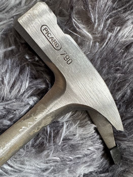 Picard 790 młotek dekarski