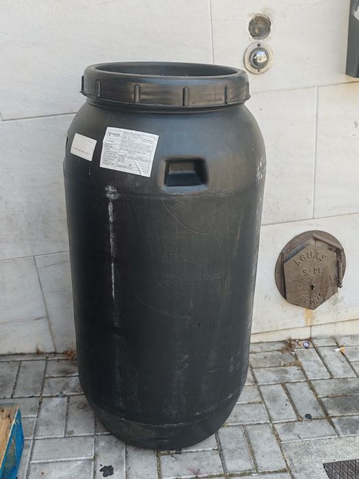 Bidões/Barris de Plástico Alimentar 30L, 80L, 160L, 220L, 260L – Vários Tamanhos