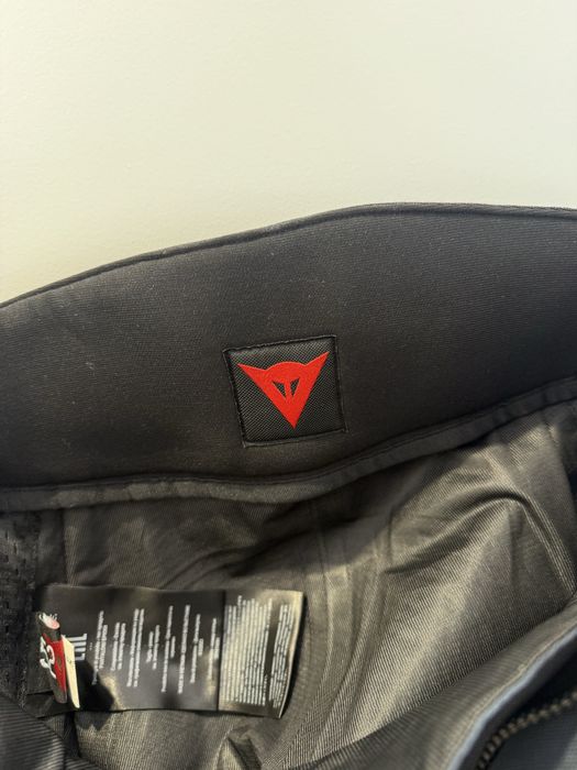 Conjunto Mota dainese tempest 3 d-dry