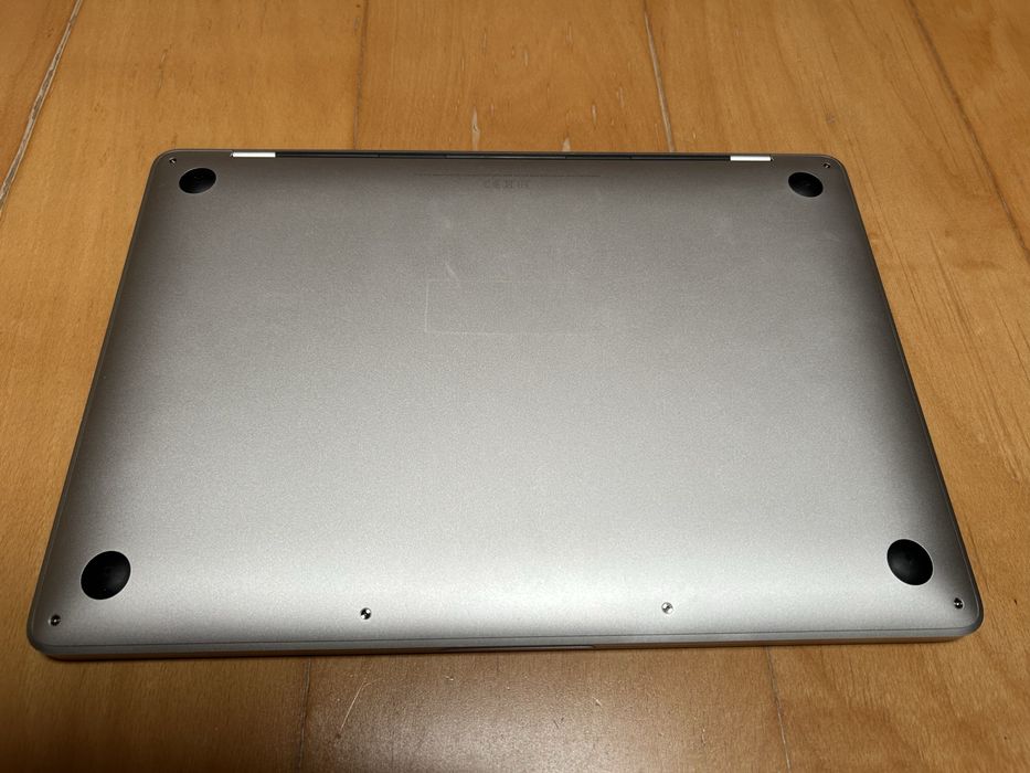 MacBook Pro 13-inch, M1, 2020 MBP 13.3 SLV 8C CPU/GPU CTO 16Gb/256Gb