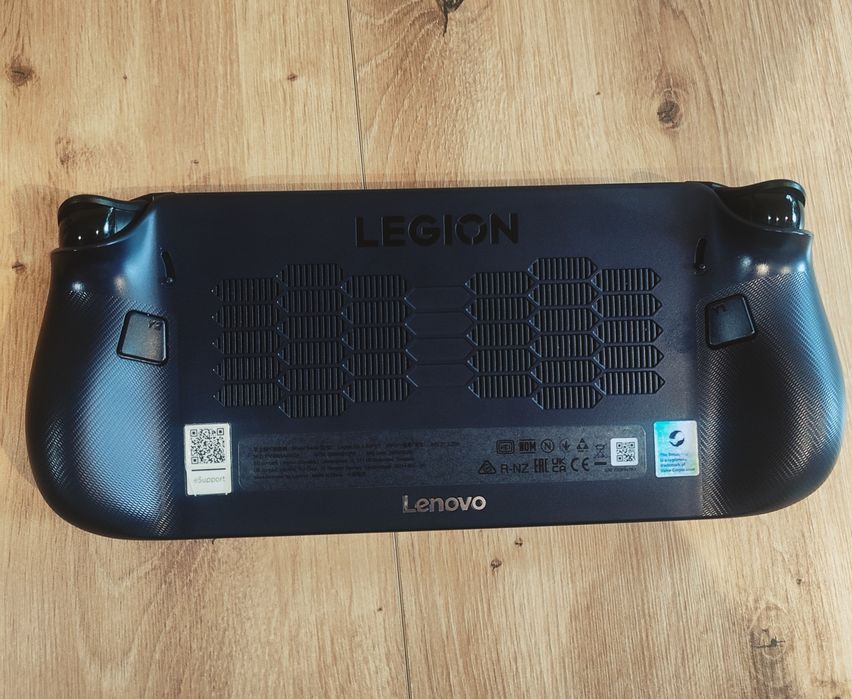 Konsola LENOVO Legion Go S Steam Os Sprzedaż\Zamiana