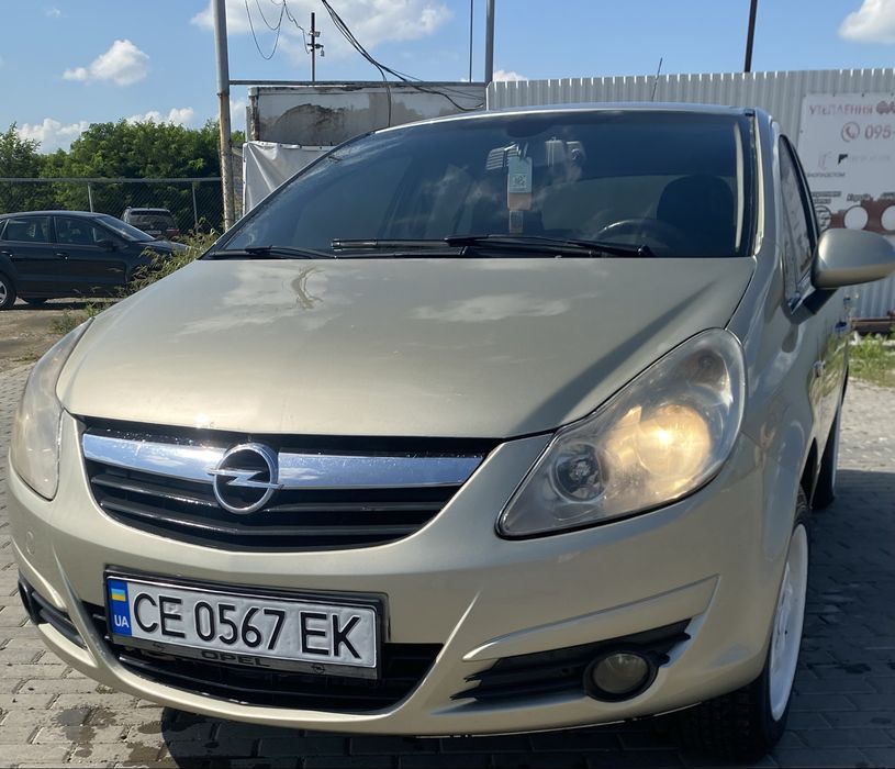 Опель Корса D 1.4 газ /бензин