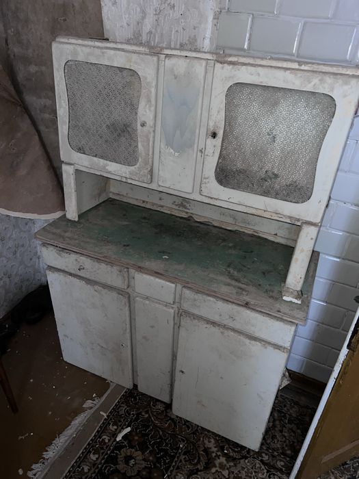 Kredens kuchenny PRL