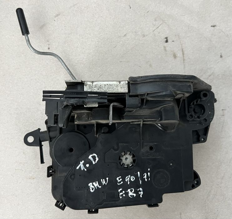Fechadura de porta BMW E90 / E91 / E87 (esquerda /direita/tras/frente)