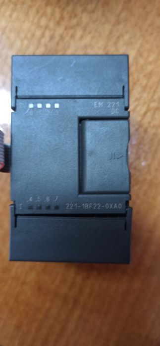Siemens Módulo de 8 entradas digitais 6ES7 221-1BF22-0XA0
