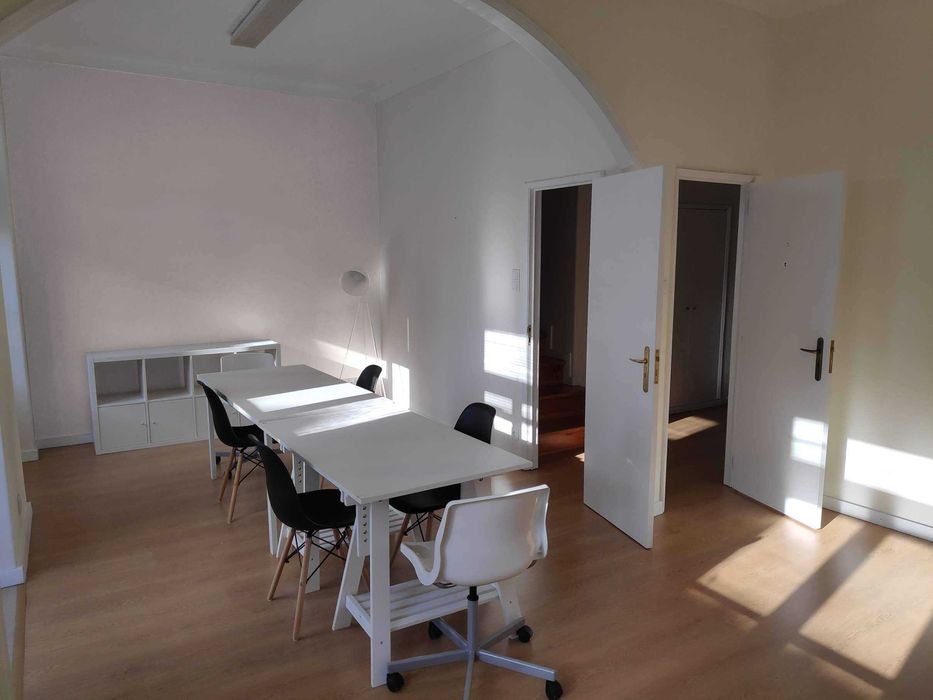 Partilha Escritório - Centro de Viana - 50m2