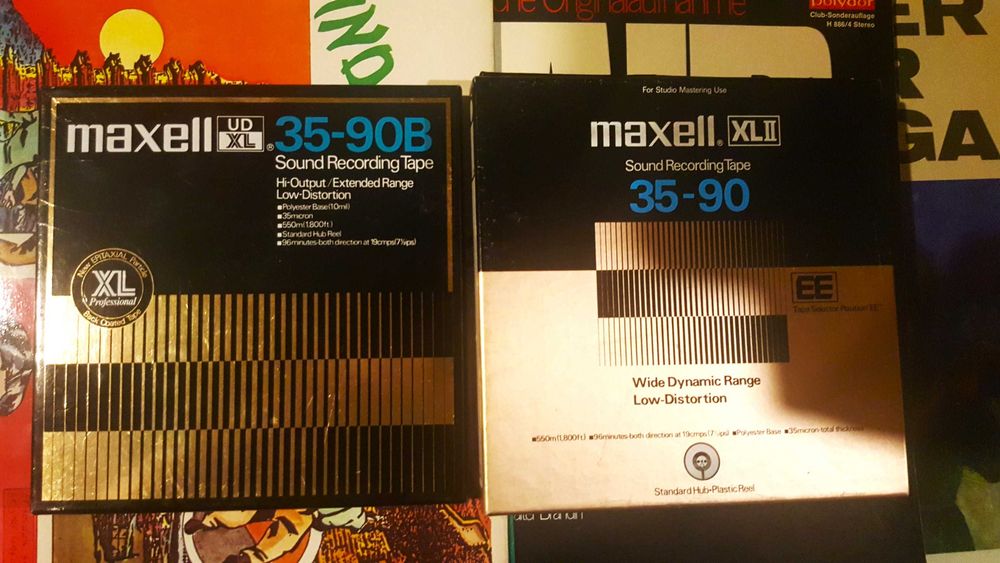 Taśma i szpula magnetofonowa Maxell 18 . Plastikowa. Muzyką