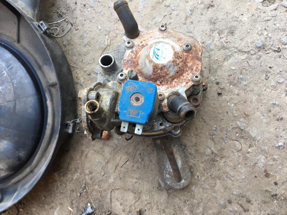 Газовый редуктор и корпус фильтра Tomasetto Achille Форд Сиерра Sierra
