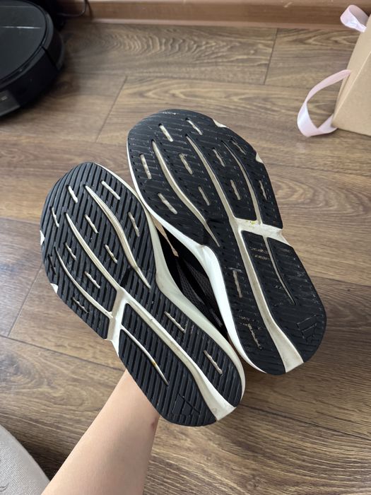 Кроссівки Adidas LIGHTSTRIDE