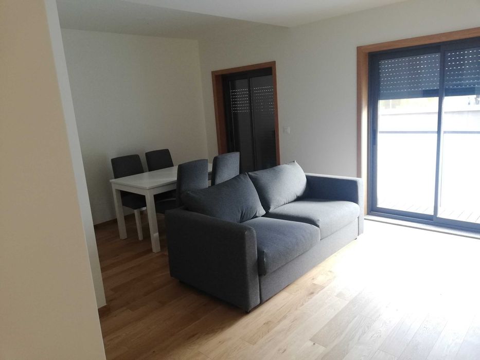 Apartamento T1, mobilado - Zona do Hospital de S. João, Porto