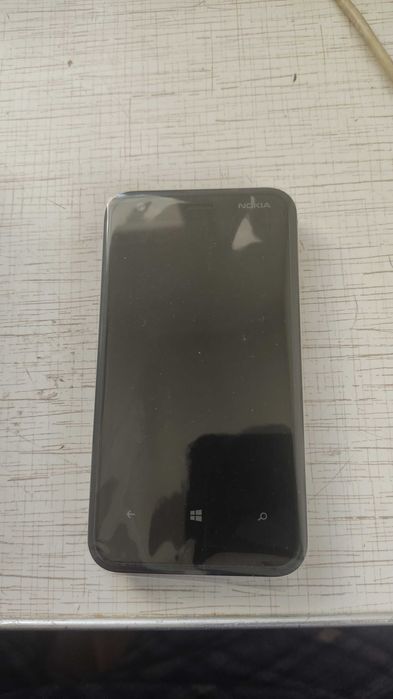 Телефон Nokia Lumia 620