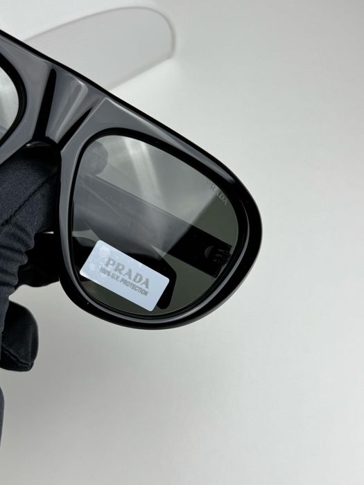 Окуляри Prada 2026