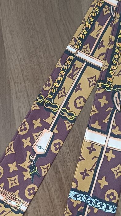 Шелковая лента твилли louis vuitton