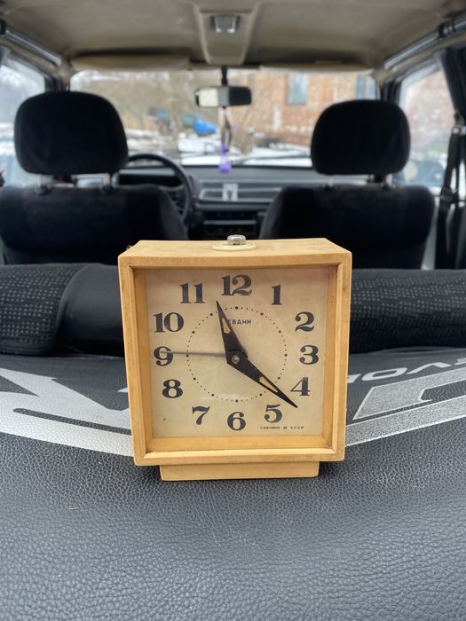 Продам часи ссср