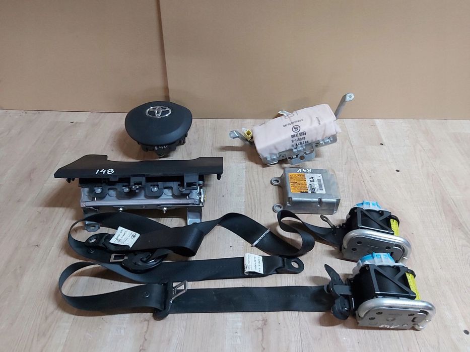 Toyota Yaris III PODUSZKA AIR BAG kierowcy deska napinacz pas przód