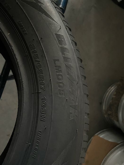 Шини 215/65/17 - 4шт Bridgestone Blizzak LM005