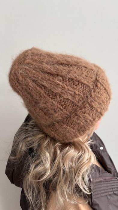 Recznie wykonana czapka z naturalnych włókien