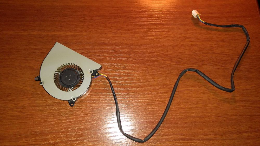 Вентилятор  LG EAL61800806