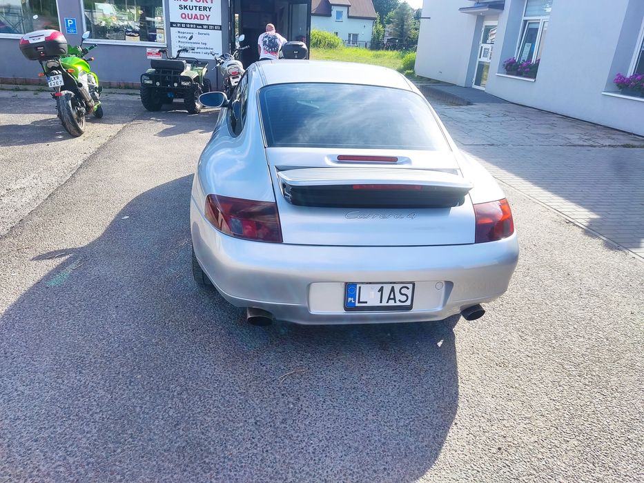 Porsche Carrera 911 996