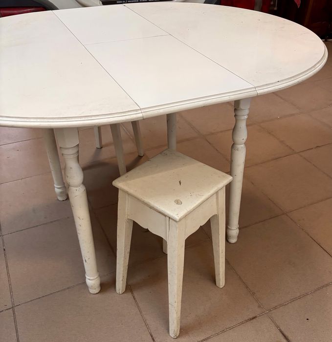 Conjunto mesa extensivel com bancos