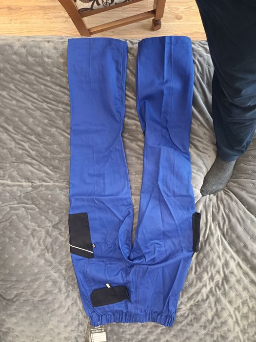 Штани для роботи нові.