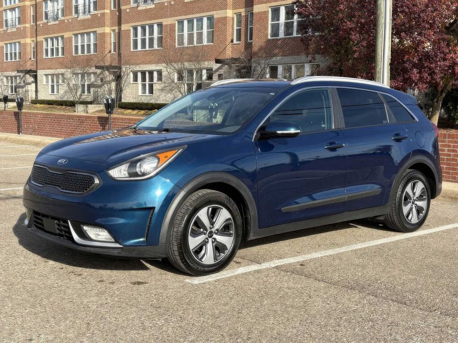 Kia Niro EX      2019