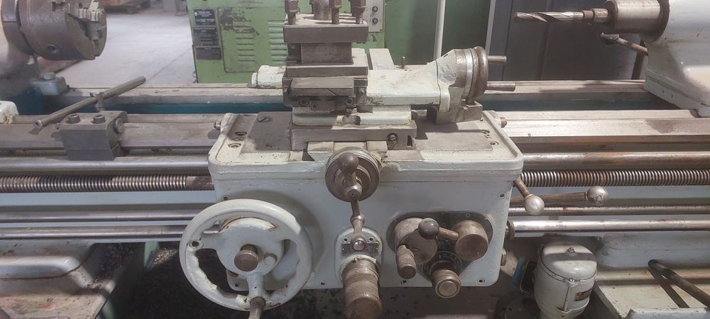 ТОС 18 токарний верстат