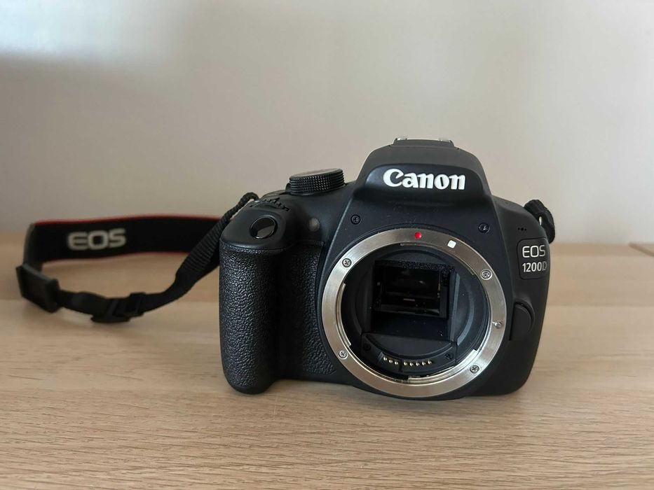 Canon EOS 1200D (usada)