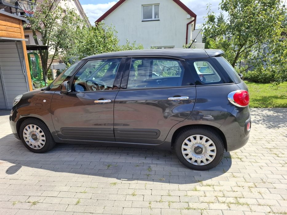 Fiata 500l 1.4 120km z małym przebiegiem