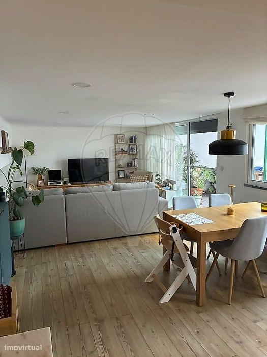 Apartamento T4 para venda