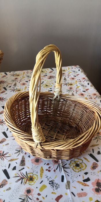 2  cestos  ovais