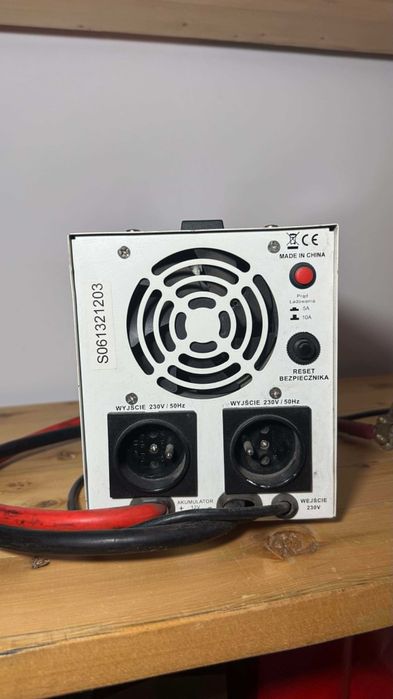 Zasilacz UPS Volt Polska 800 VA 500W