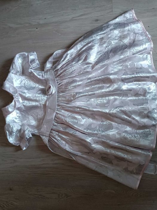 Плаття на дівчинку 4-6 років святкове