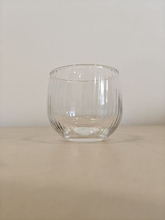 Porta-velas em vidro transparente - toque decorativo