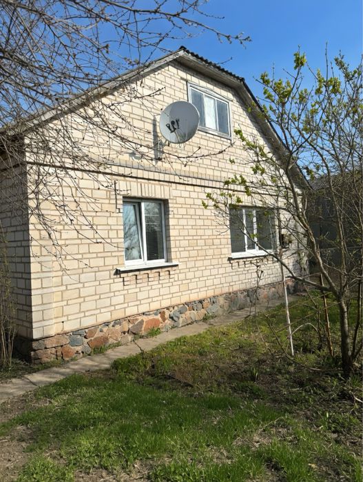 Продаж затишного будинку з сауною в центрі смт Володарка